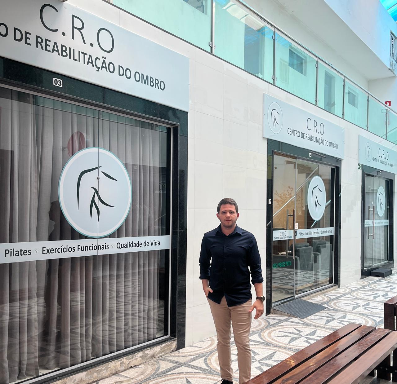 Dr. João Lucas - Fisioterapeuta especialista em ombro