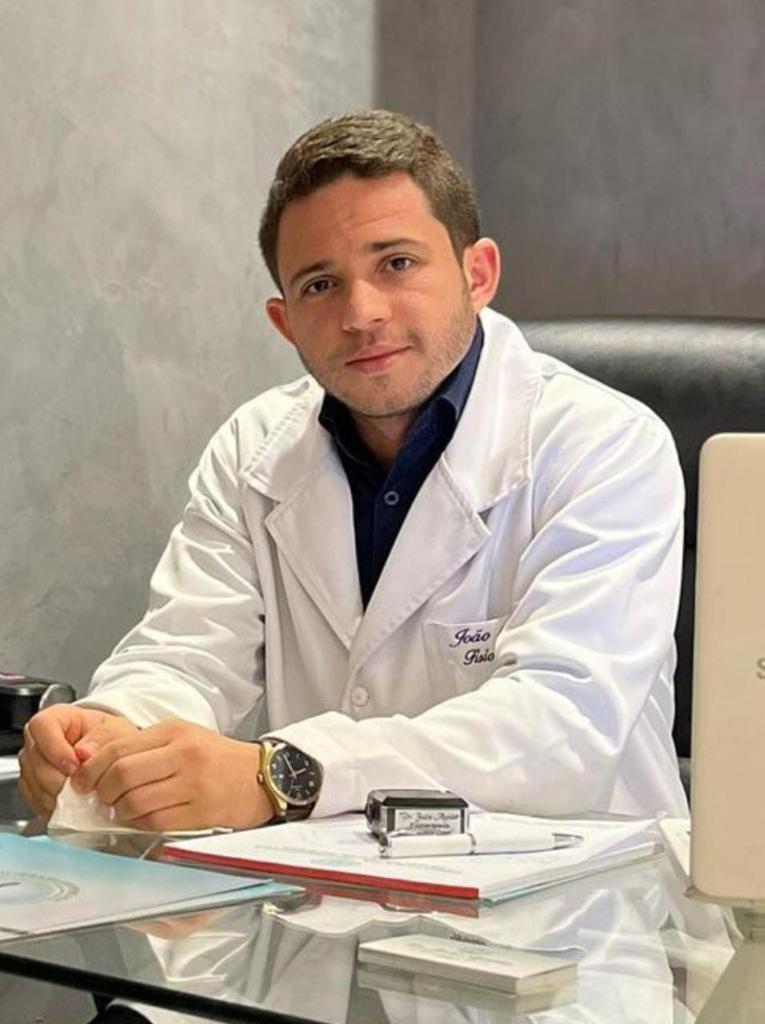 Dr. João Lucas – Especialista em Reabilitação do Ombro